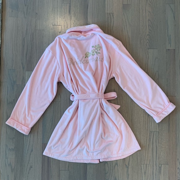 Wrap Up by VP Short Bridesmaid Robe - Picture 7 of 7